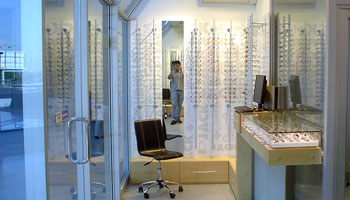 opticas place vendome, hospital militar